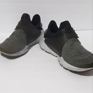 Nike mens size 10 good condition